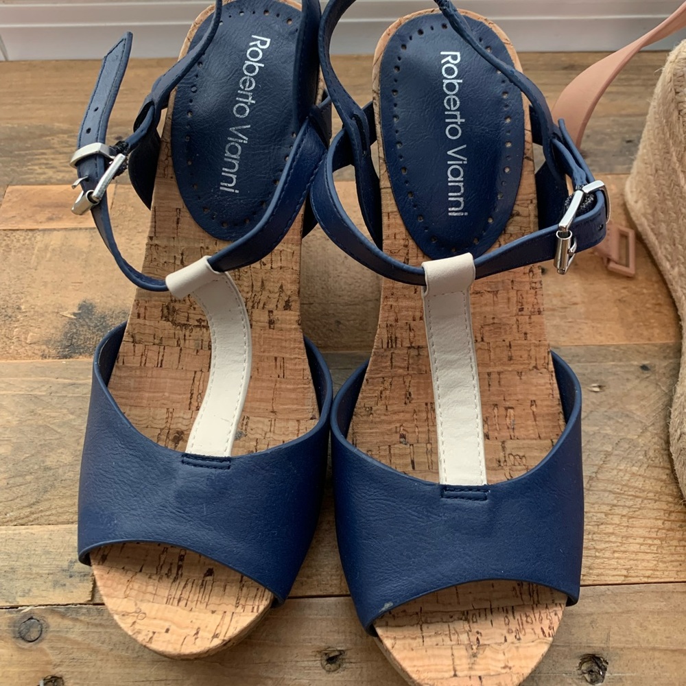 Roberto Vianni shoes used only once for sale! Size 5 and super comfy.